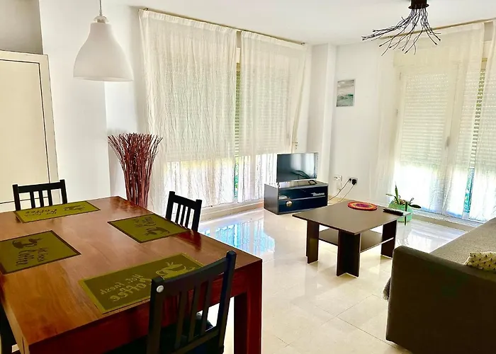 Lovely Denia, Piscina, Jacuzzi, Padel, Parking * Denia